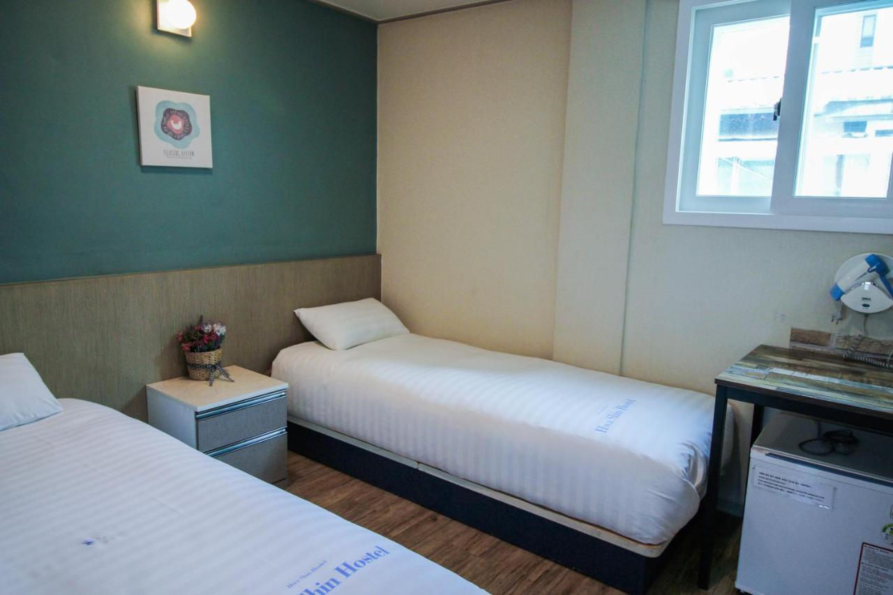 Dongdaemun Hwashin Hostel Seoel Buitenkant foto