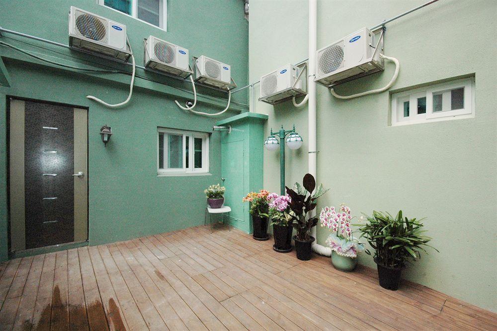 Dongdaemun Hwashin Hostel Seoel Buitenkant foto