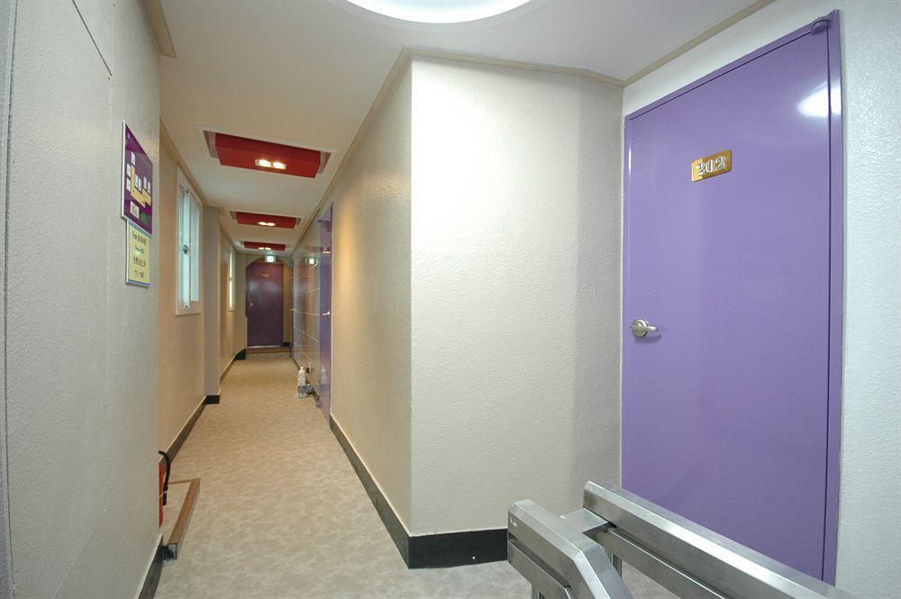 Dongdaemun Hwashin Hostel Seoel Buitenkant foto