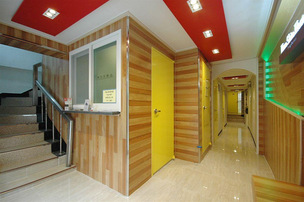 Dongdaemun Hwashin Hostel Seoel Buitenkant foto